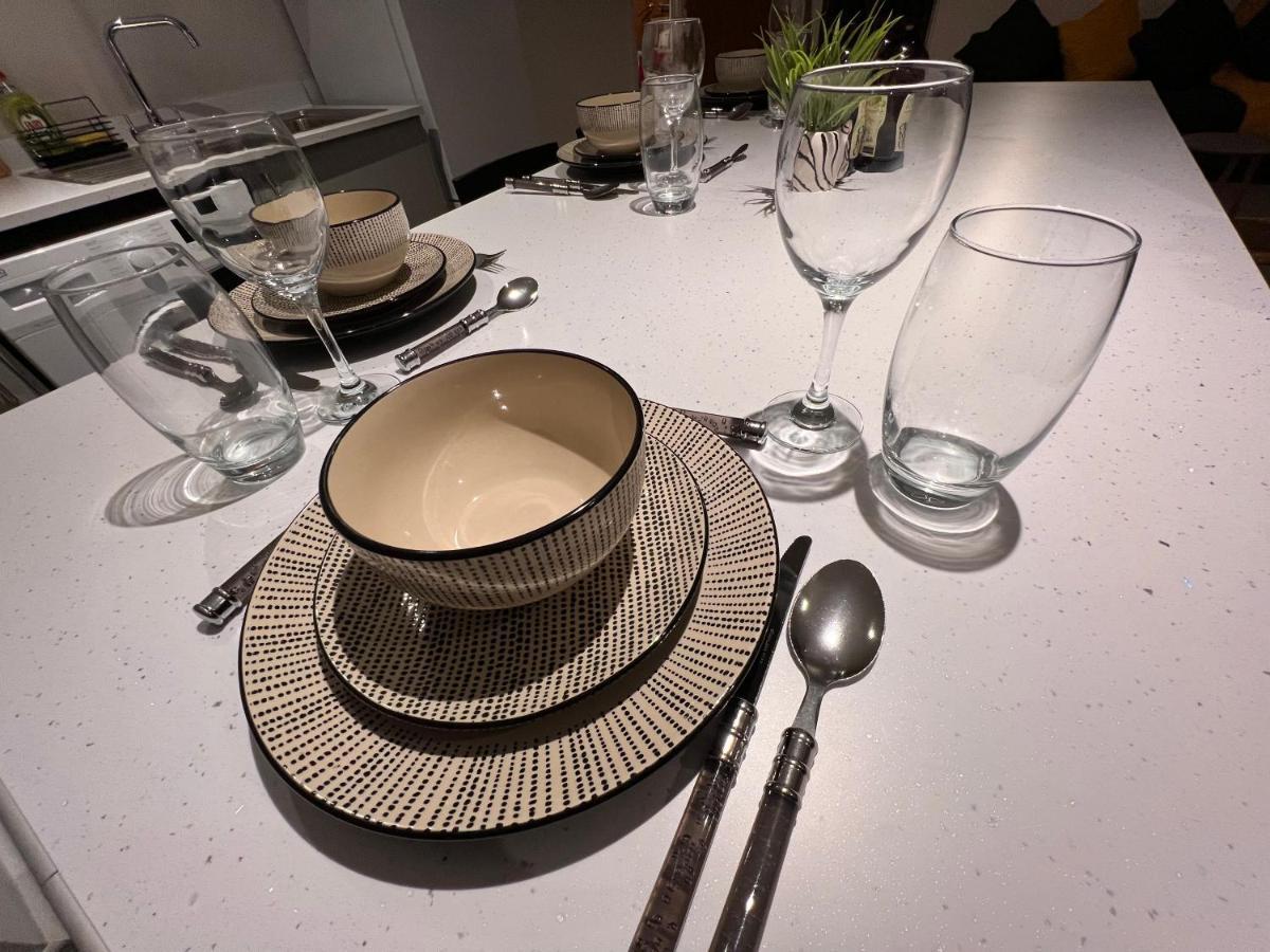 Superb Modern Flat In Northampton, Parking &Evアパートメント エクステリア 写真