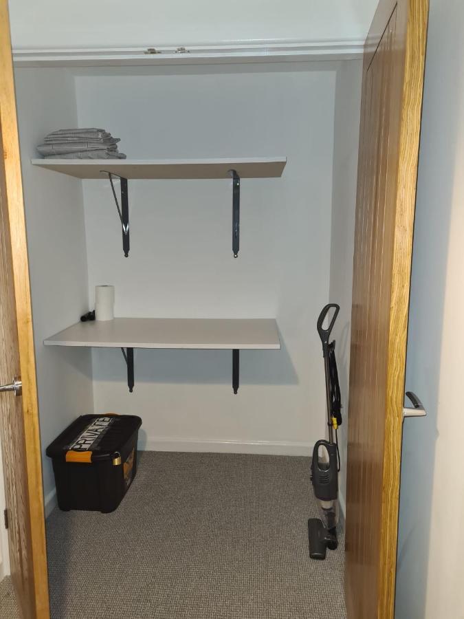 Superb Modern Flat In Northampton, Parking &Evアパートメント エクステリア 写真