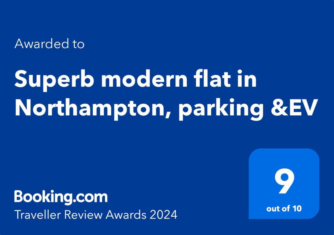 Superb Modern Flat In Northampton, Parking &Evアパートメント 部屋 写真